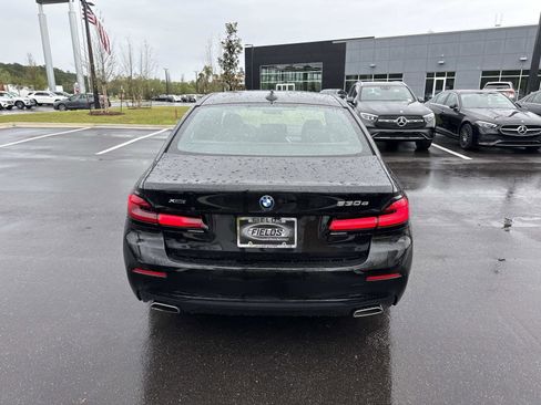 Used 2023 BMW 530e xDrive w/ Premium Package AWD/4WD image 4