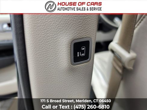 Used 2018 Chrysler Pacifica Limited w/ Advanced Safetytec Group FWD image 51