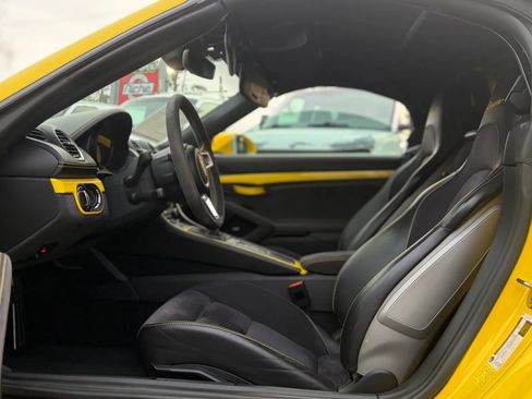 Used 2021 Porsche 718 Boxster Spyder image 24