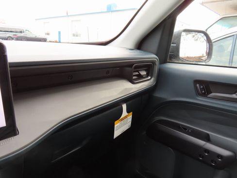 New 2026 Ford Maverick XL image 11