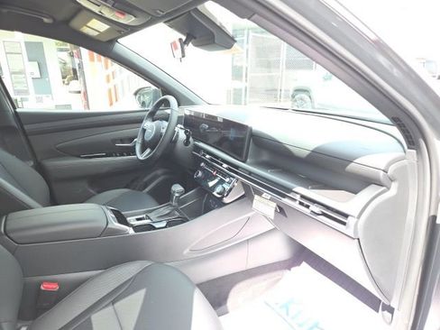 New 2025 Hyundai Santa Cruz XRT image 3