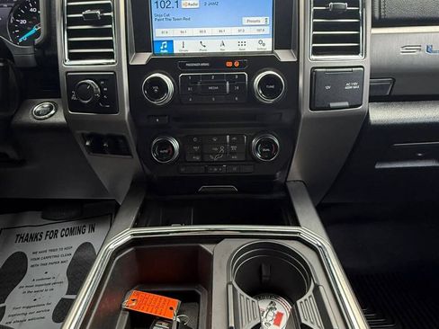 Used 2018 Ford F250 Platinum w/ Platinum Ultimate Package AWD/4WD image 33