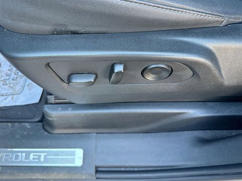 Used 2023 Chevrolet Suburban RST w/ Luxury Package image 14