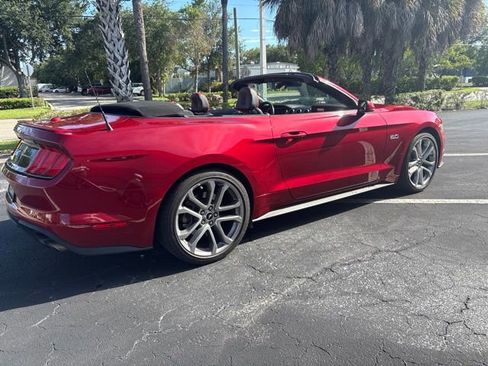 Used 2021 Ford Mustang GT Premium w/ Equipment Group 401A RWD image 4