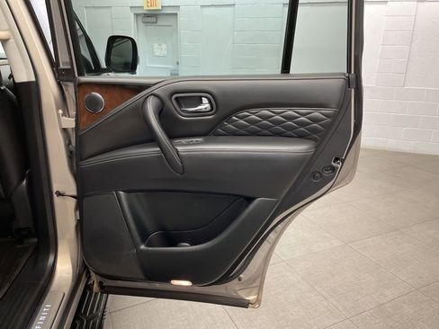 Used 2019 INFINITI QX80 Luxe w/ 22" Wheel Package image 30