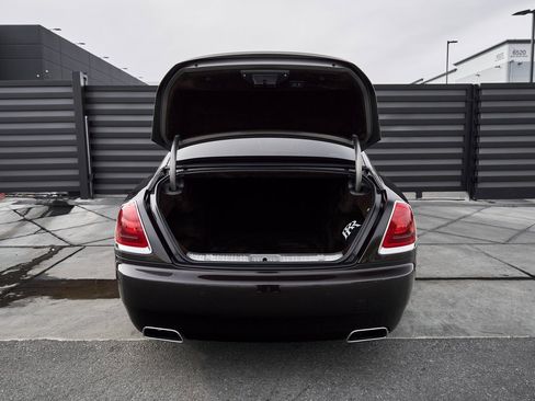 Used 2014 Rolls-Royce Wraith image 18