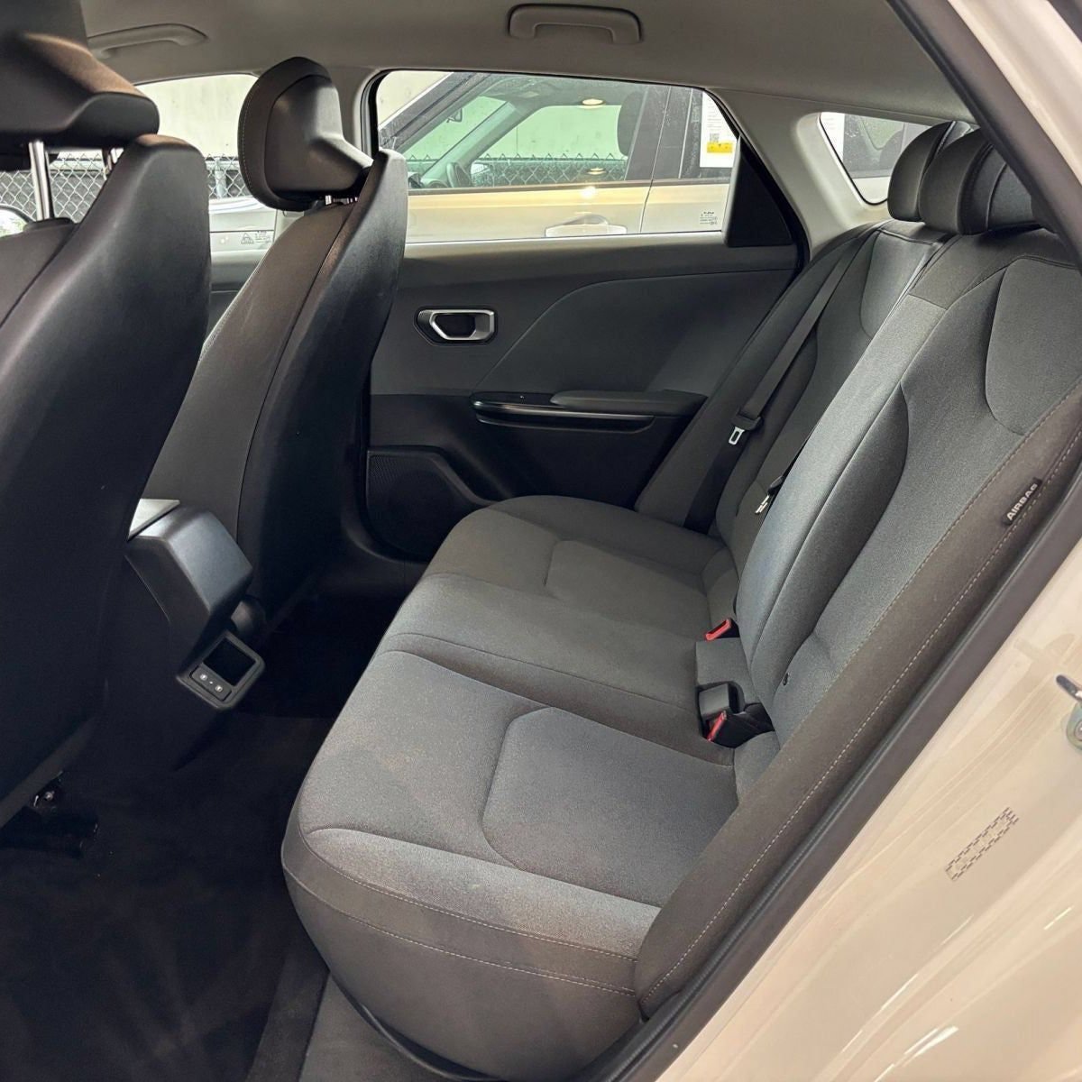 Used 2025 Kia K4 FWD image 26