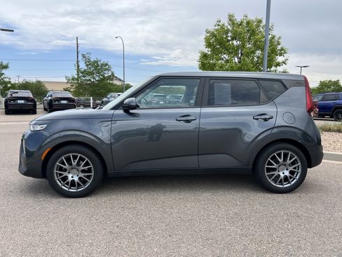 Used 2021 Kia Soul S FWD image 13