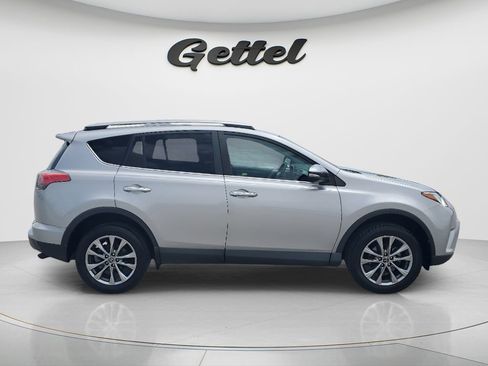 Used 2017 Toyota RAV4 Limited FWD image 4