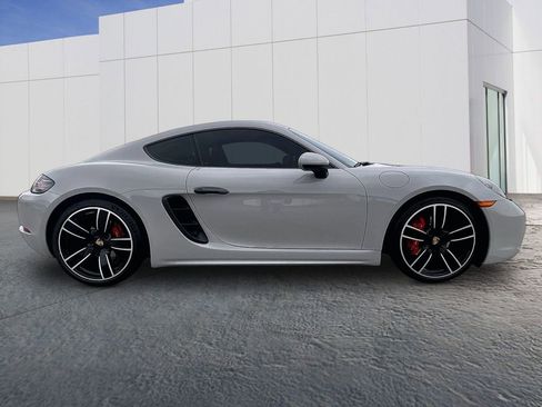 Certified 2024 Porsche 718 Cayman S RWD image 8