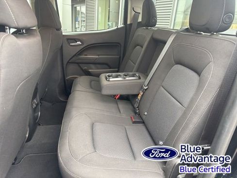 Used 2022 Chevrolet Colorado LT w/ Safety Package image 39