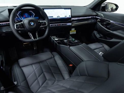 New 2026 BMW 540i xDrive w/ Executive Package image 22