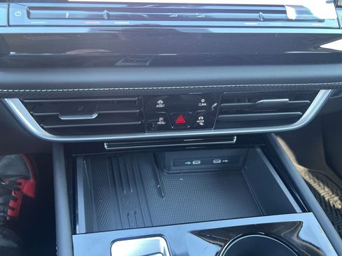 New 2026 Volkswagen Atlas SE image 24