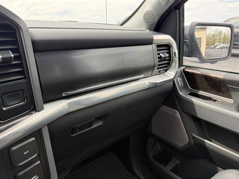 Used 2021 Ford F150 Lariat w/ Equipment Group 502A High AWD/4WD image 19