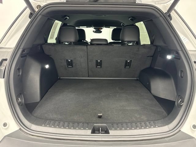 Used 2025 Chevrolet Equinox LT w/ Convenience Package II AWD/4WD image 28
