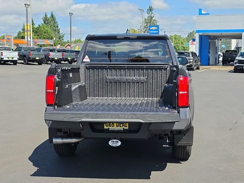 New 2026 Toyota Tacoma SR5 AWD/4WD image 9
