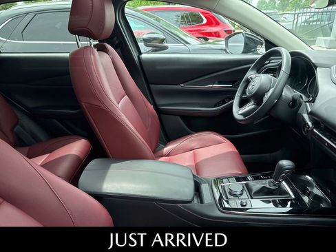 Certified 2025 MAZDA CX-30 AWD 2.5 S w/ Preferred Package image 4