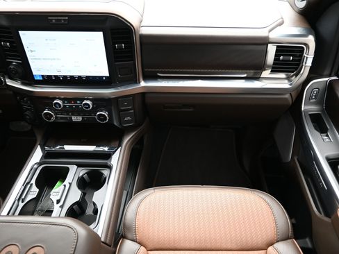 Used 2025 Ford F250 King Ranch image 40