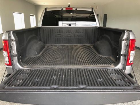 Used 2022 RAM 1500 Big Horn AWD/4WD image 9