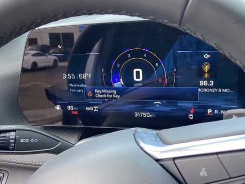 Used 2025 Chevrolet Equinox LT image 21