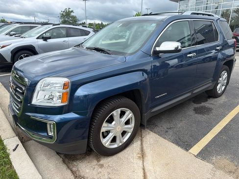 Used 2016 GMC Terrain SLT w/ Open Road Package AWD/4WD image 2