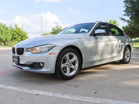 Used 2015 BMW 328i xDrive Sedan AWD/4WD image 3