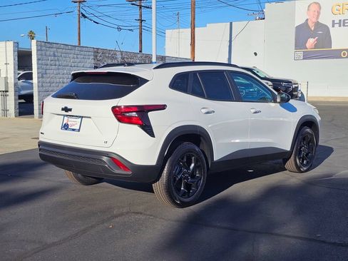 New 2026 Chevrolet Trax LT w/ Driver Confidence Package FWD image 6