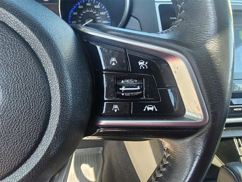 Used 2018 Subaru Outback 3.6R Limited image 18