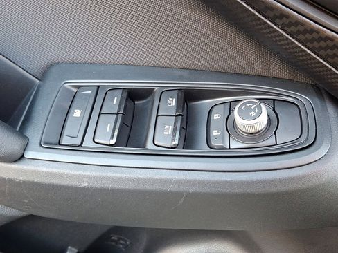 Certified 2023 Subaru Crosstrek 2.0i Premium image 33