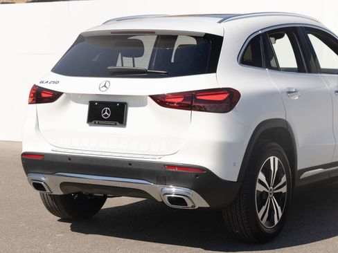 Used 2026 Mercedes-Benz GLA 250 image 11