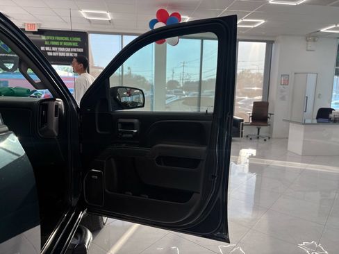 Used 2017 GMC Sierra 1500 SLT AWD/4WD image 38