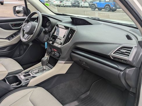 Used 2022 Subaru Forester Limited AWD/4WD image 32