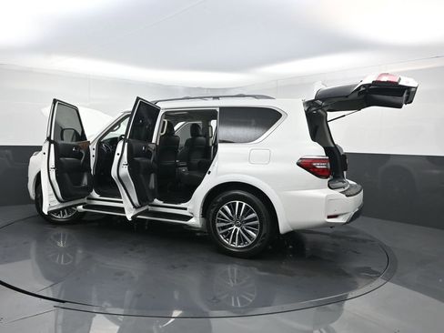 Used 2023 Nissan Armada SL w/ Captain's Chairs Package RWD image 41