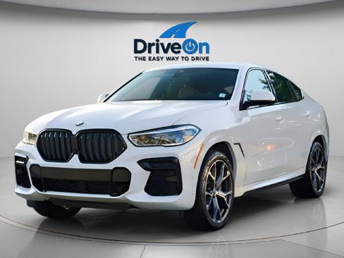 Used 2022 BMW X6 xDrive40i w/ Executive Package image 4