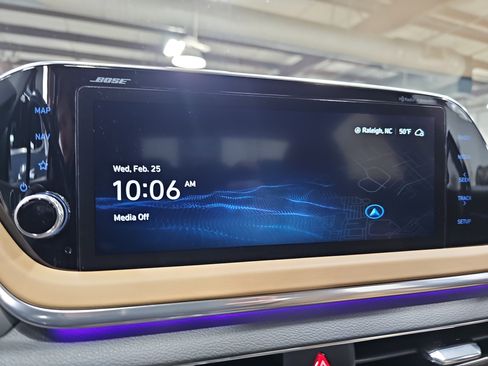 Used 2023 Hyundai Sonata Limited w/ Cargo Package image 22