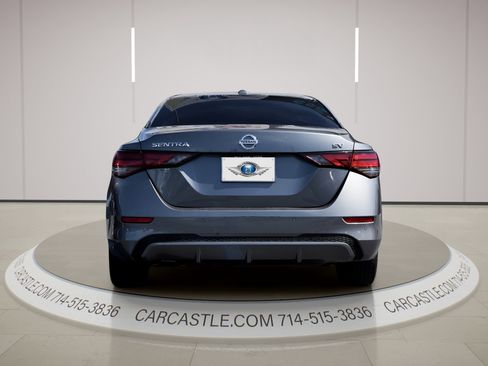 Used 2021 Nissan Sentra SV FWD image 3