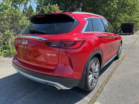 Used 2021 INFINITI QX50 Sensory image 3