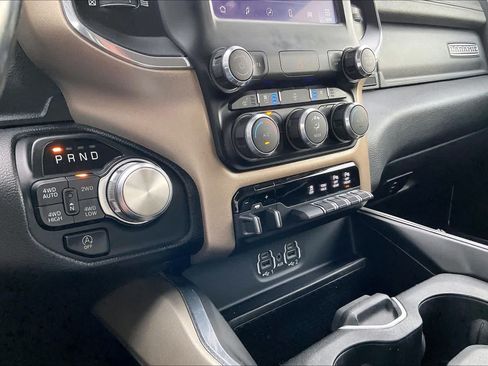 Used 2022 RAM 1500 Laramie AWD/4WD image 30