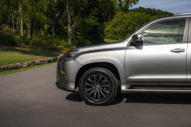 Used 2020 Lexus GX 460 Luxury w/ Luxury Sport Package AWD/4WD image 14