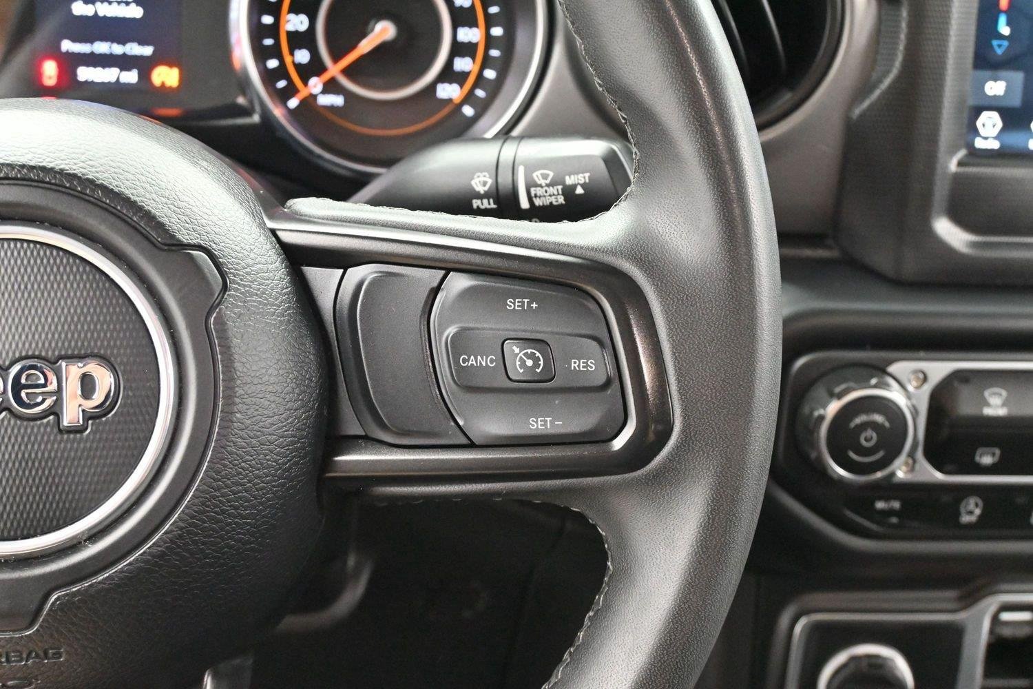 Used 2023 Jeep Gladiator Sport AWD/4WD image 16