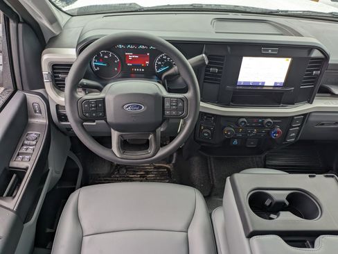 New 2025 Ford F550 4x4 Crew Cab image 55