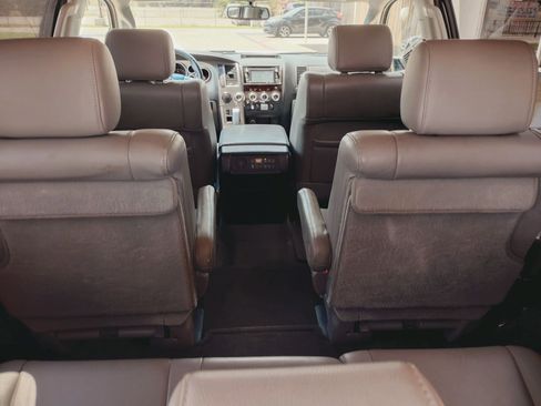 Used 2014 Toyota Sequoia Limited RWD image 26