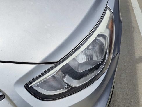 Used 2017 Hyundai Accent SE FWD image 5