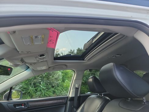 Used 2019 Subaru Outback 3.6R Limited AWD/4WD image 28