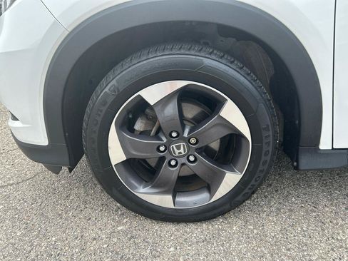 Used 2018 Honda HR-V EX image 29