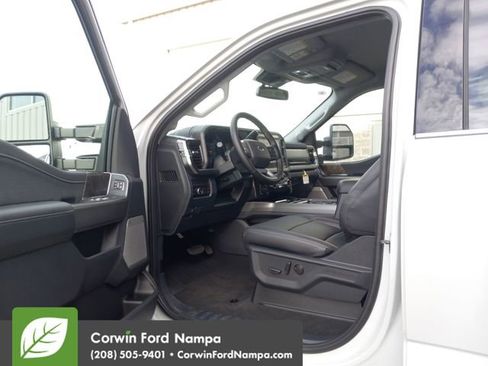 New 2026 Ford F250 Lariat w/ Chrome Package image 9