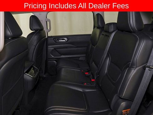Certified 2025 Nissan Armada SV AWD/4WD image 9
