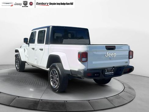 Certified 2023 Jeep Gladiator Overland image 5