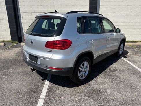 Used 2017 Volkswagen Tiguan S AWD/4WD image 3