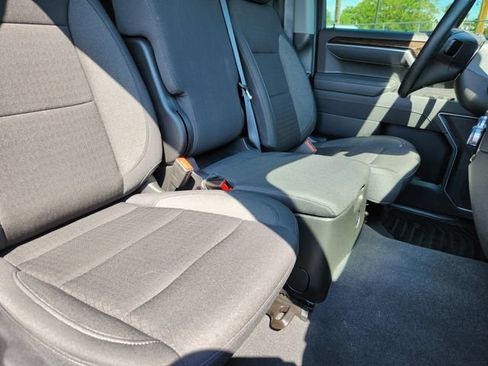 Used 2025 GMC Sierra 1500 SLE w/ X31 Off-Road Package AWD/4WD image 18